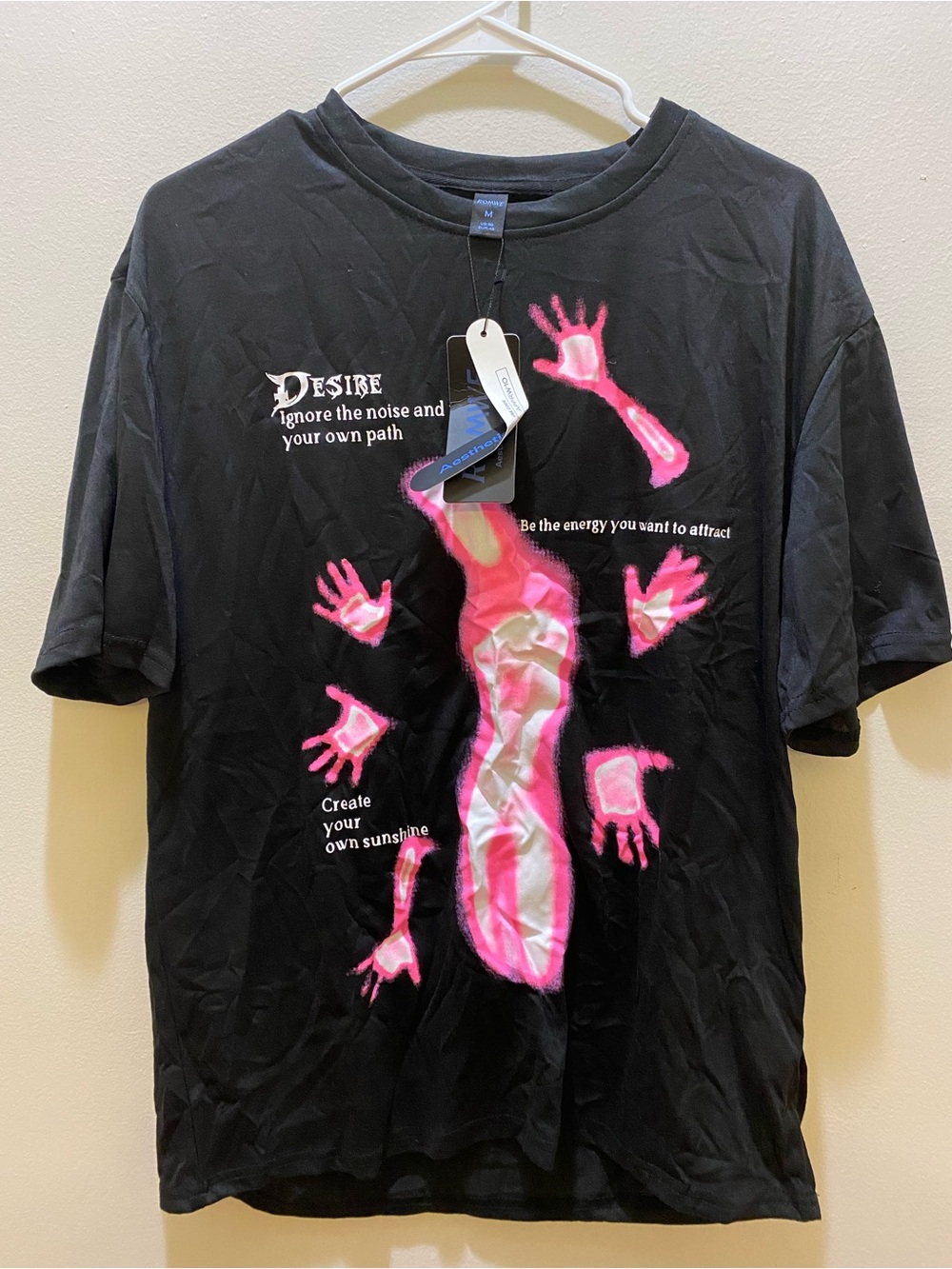 ‼️2 for $8‼️ ROMWE Black T-Shirt with Pink Accent